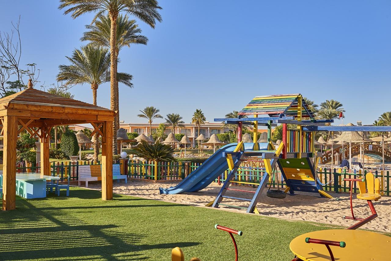 Parrotel Beach Resort Sharm el-Sheikh Exterior photo Playground at the resort